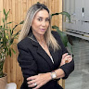 Meet your Posher, Janeth